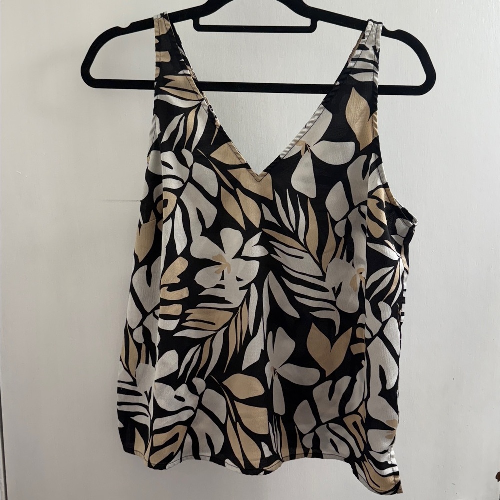 Old Navy Black and Cream Floral Top, Large